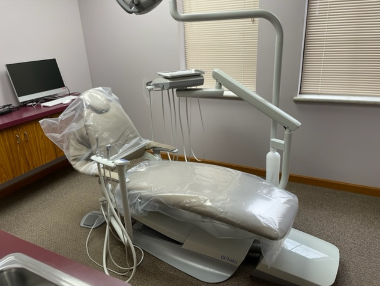 Dental treatment chair